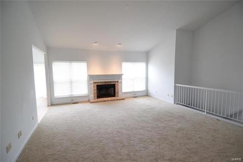 1 Charing Cross Ct, Weldon Spring, MO 63304 photo 3