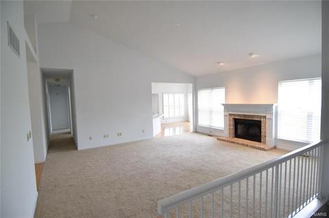 1 Charing Cross Ct, Weldon Spring, MO 63304 photo 4