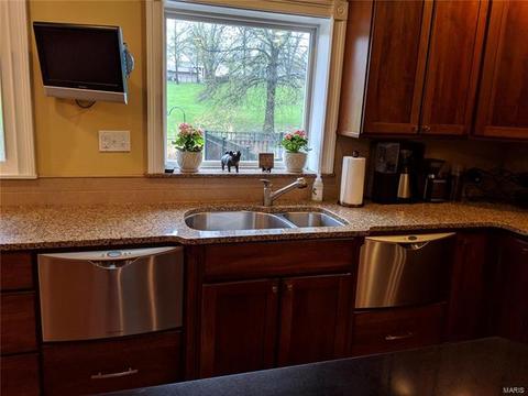 711 Barham Down Dr, Ballwin, MO 63011 photo 9