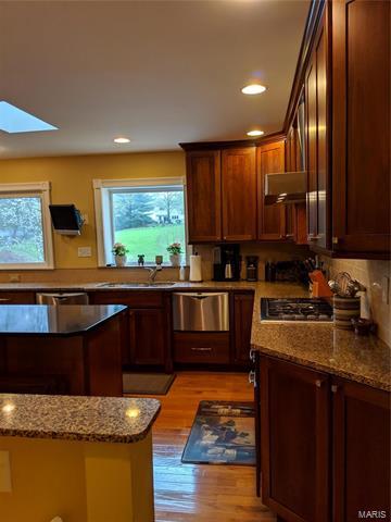 711 Barham Down Dr, Ballwin, MO 63011 photo 10