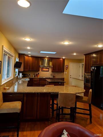 711 Barham Down Dr, Ballwin, MO 63011 photo 14