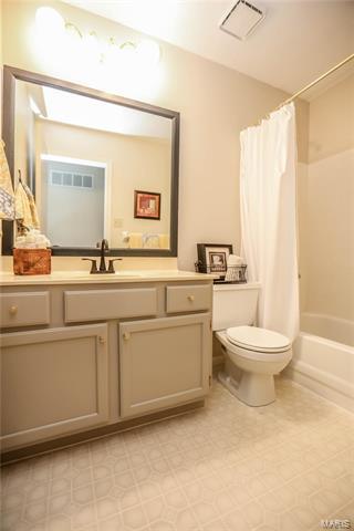 17130 Elm Trail Dr, Eureka, MO 63025 photo 23