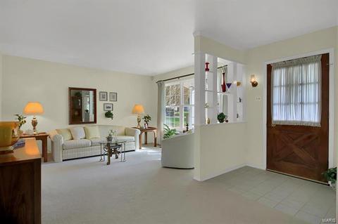 413 Ranch Dr, Manchester, MO 63011 photo 3