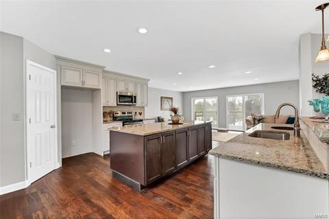 2000 Alana Ln, O'fallon, MO 63366 photo 12