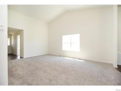 5329 Trailhead Ct, Eureka, MO 63025 photo 2