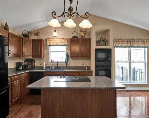 16067 Canterbury Ests, Ellisville, MO 63021 photo 12