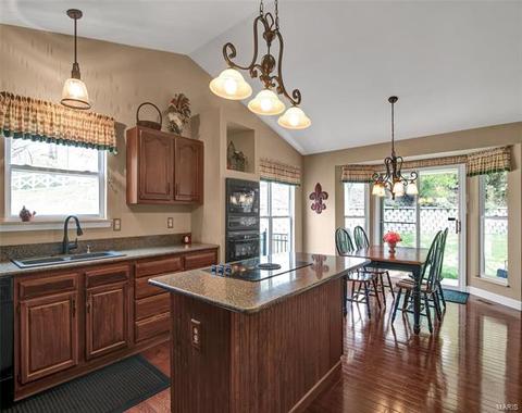 16067 Canterbury Ests, Ellisville, MO 63021 photo 14