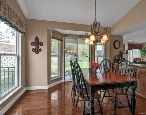 16067 Canterbury Ests, Ellisville, MO 63021 photo 10