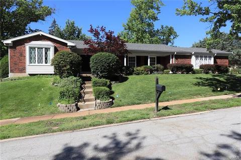 749 Agean Way, Ballwin, MO 63011 photo 1