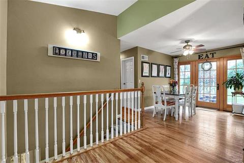 130 Smith, Ballwin, MO 63011 photo 4