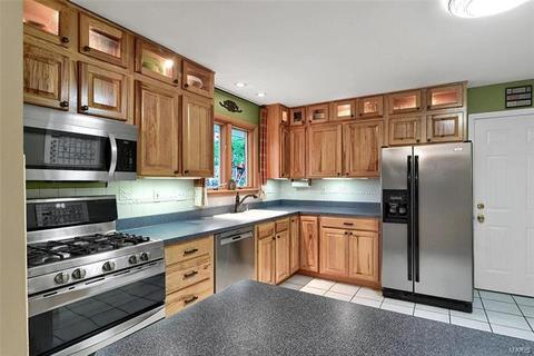 130 Smith, Ballwin, MO 63011 photo 6