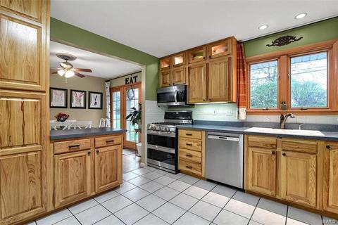 130 Smith, Ballwin, MO 63011 photo 7