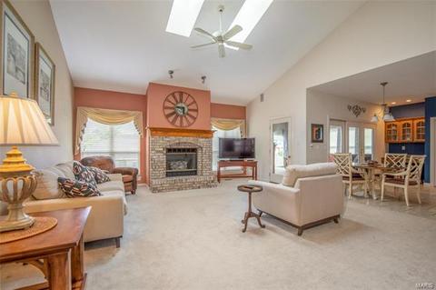 242 Greenburn Dr, Weldon Spring, MO 63304 photo 7