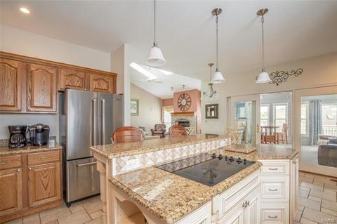 242 Greenburn Dr, Weldon Spring, MO 63304 photo 10