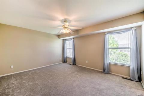 219 Royallmanor Ln, O'fallon, MO 63368 photo 6