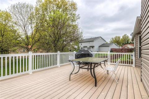 81 Pineview Rdg, Saint Charles, MO 63303 photo 14