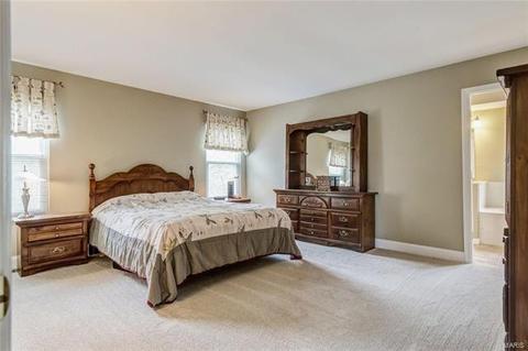 81 Pineview Rdg, Saint Charles, MO 63303 photo 9