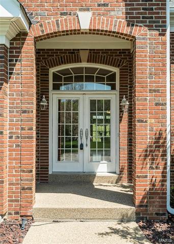 657 Clifden Dr, Weldon Spring, MO 63304 photo 3