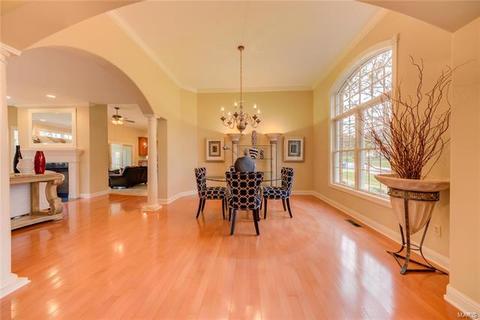 657 Clifden Dr, Weldon Spring, MO 63304 photo 12