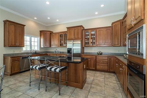 657 Clifden Dr, Weldon Spring, MO 63304 photo 32