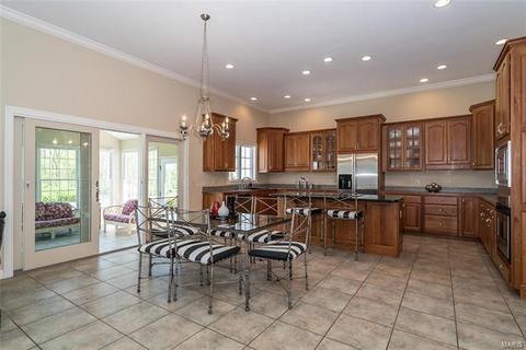 657 Clifden Dr, Weldon Spring, MO 63304 photo 27