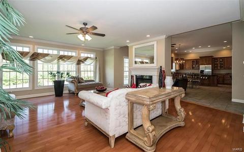 657 Clifden Dr, Weldon Spring, MO 63304 photo 14