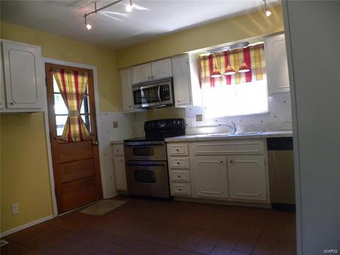 15534 Clayton Rd, Ballwin, MO 63011 photo 12
