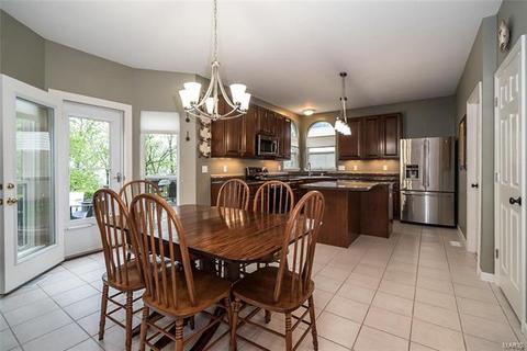 806 Legends View Dr, Eureka, MO 63025 photo 13