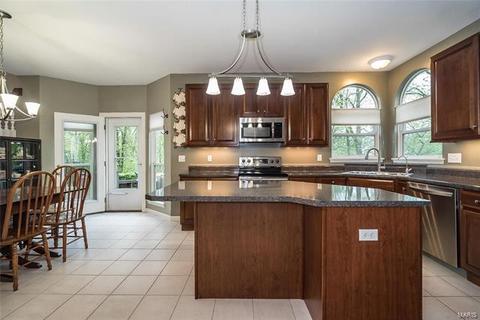 806 Legends View Dr, Eureka, MO 63025 photo 20