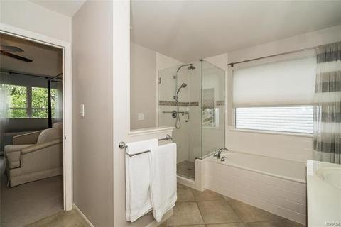 806 Legends View Dr, Eureka, MO 63025 photo 31