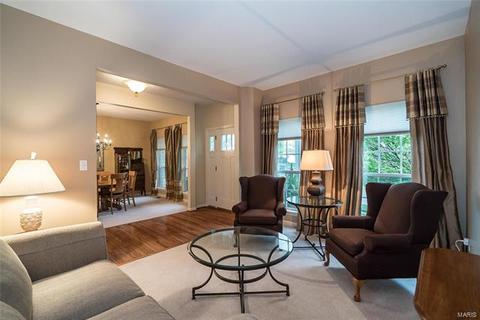 806 Legends View Dr, Eureka, MO 63025 photo 5
