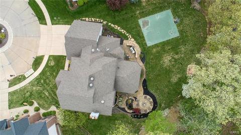 803 Shady Castle Ct, Ballwin, MO 63021 photo 2