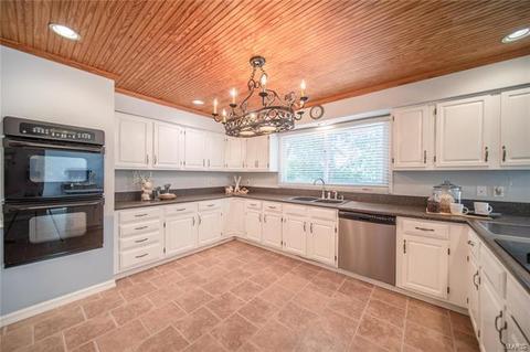 870 Ivy Trce, Ballwin, MO 63021 photo 7