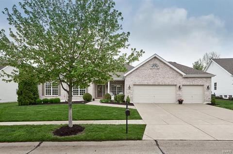 7822 Wind Hill Dr, O'fallon, MO 63368 photo 2