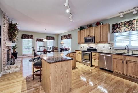 7822 Wind Hill Dr, O'fallon, MO 63368 photo 16