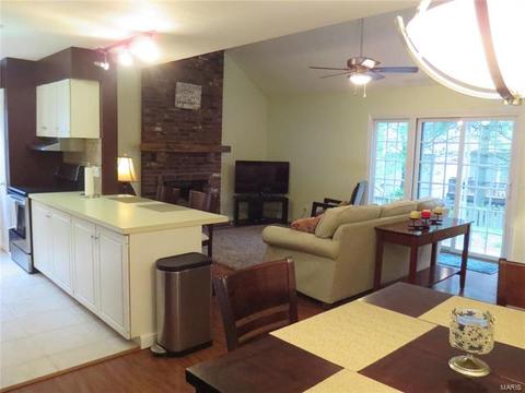 1610 Award Dr, Manchester, MO 63021 photo 4
