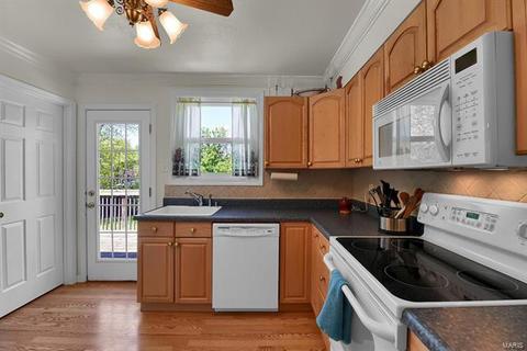 443 Radford, Ballwin, MO 63021 photo 5