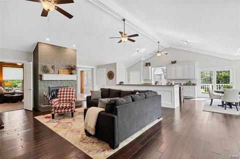 1217 Grey Fox Run, Weldon Spring, MO 63304 photo 8
