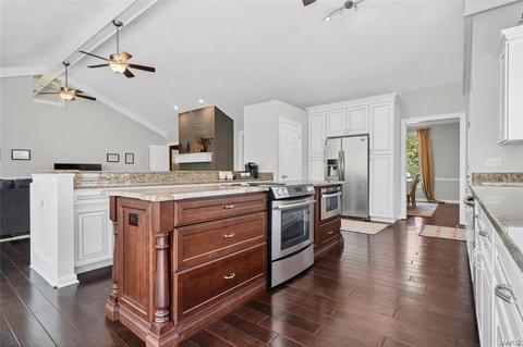 1217 Grey Fox Run, Weldon Spring, MO 63304 photo 11