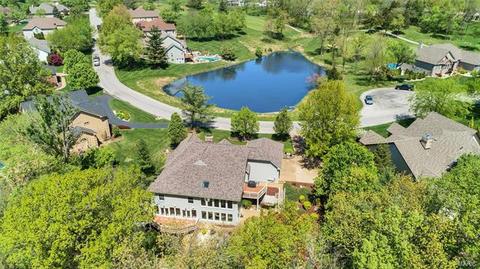 1217 Grey Fox Run, Weldon Spring, MO 63304 photo 3