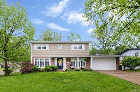 1216 Foxview Ter, Ballwin, MO 63011 photo 1