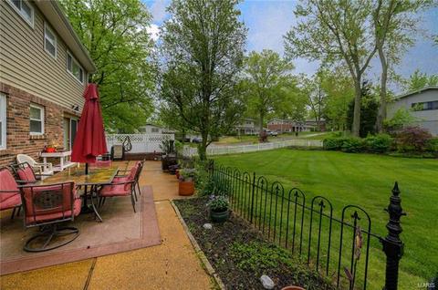 1216 Foxview Ter, Ballwin, MO 63011 photo 31