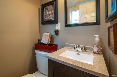 1216 Foxview Ter, Ballwin, MO 63011 photo 10