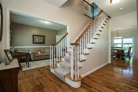931 Pheasant Woods Dr, Manchester, MO 63021 photo 2