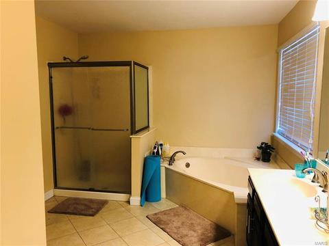 312 Marsten Ct, Ballwin, MO 63021 photo 14