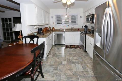 5406 Danforth Dr, Saint Louis, MO 63129 photo 7