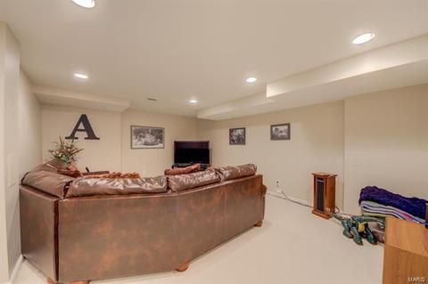 17221 Hilltop Rdg, Eureka, MO 63025 photo 36