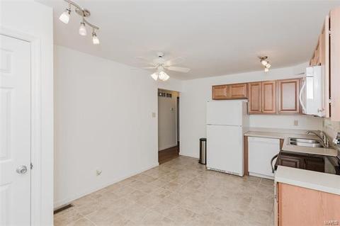401 Williams Dr, Eureka, MO 63025 photo 10
