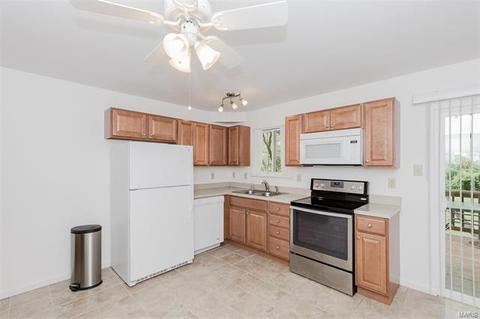 401 Williams Dr, Eureka, MO 63025 photo 8