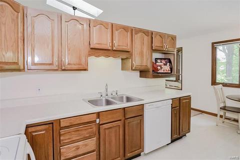 711 De Soto Ln, Weldon Spring, MO 63304 photo 16